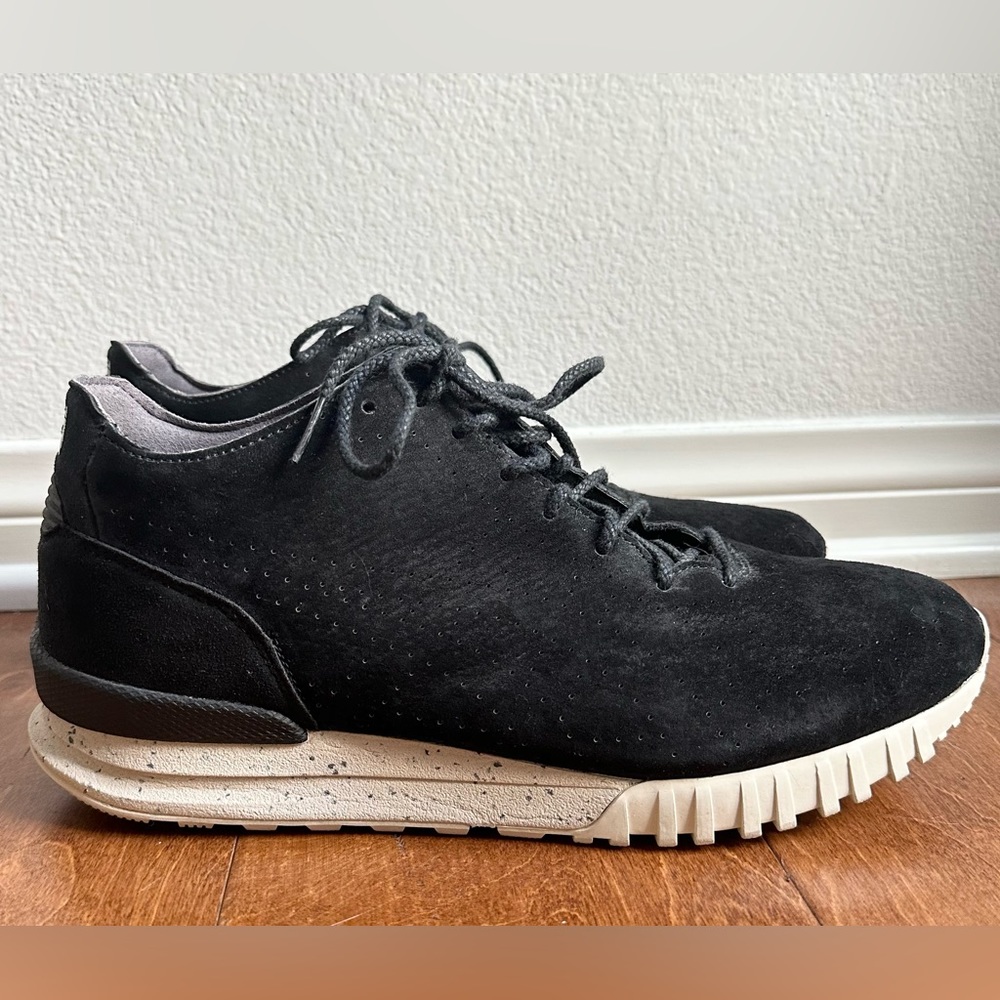 Onitsuka Tiger Men’s Eighty-Five Mt Samsara in Black Size 10
